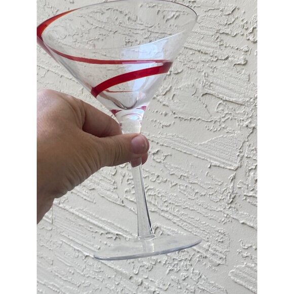 Pier One Cosmopolitan Red Swirl Line Martini Glass 7” Handblown 8 oz Retired - Picture 2 of 16